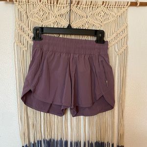Lululemon Tracker Short 4”